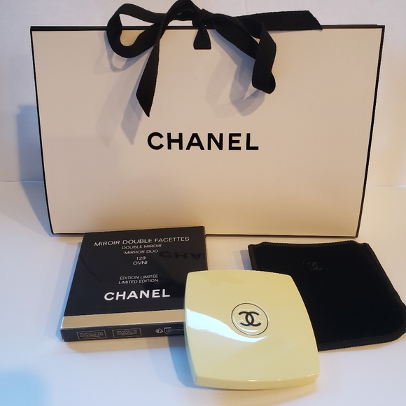 💖100% Authentic CHANEL Limited Edition Compact Mirror, OVNI (Yellow) *NEW - Picture 14 of 14